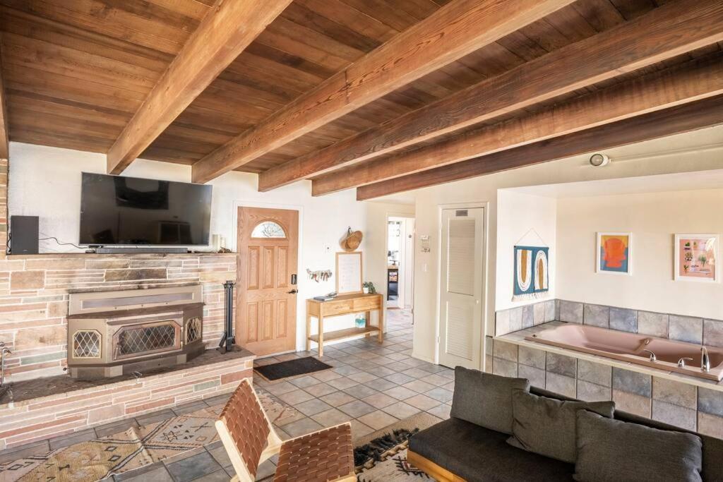 Driftwood Lodge ~ 5 Bedroom / 7 Bath ~ 30-Acre Private Estate On Hwy 1 ~ Hot Tub ~ Oceanview ~ Reunions & Retreats Walsh Landing Экстерьер фото