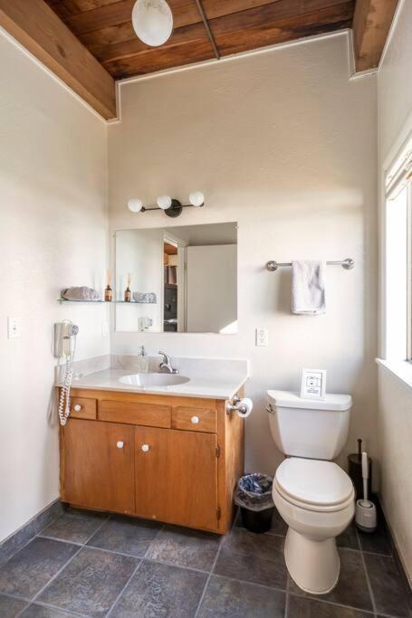 Driftwood Lodge ~ 5 Bedroom / 7 Bath ~ 30-Acre Private Estate On Hwy 1 ~ Hot Tub ~ Oceanview ~ Reunions & Retreats Walsh Landing Экстерьер фото